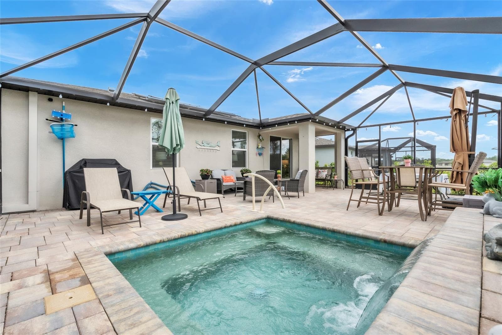 Jets for Hot Tub & Chiller - 152 LAZY SHORE DR, NOKOMIS