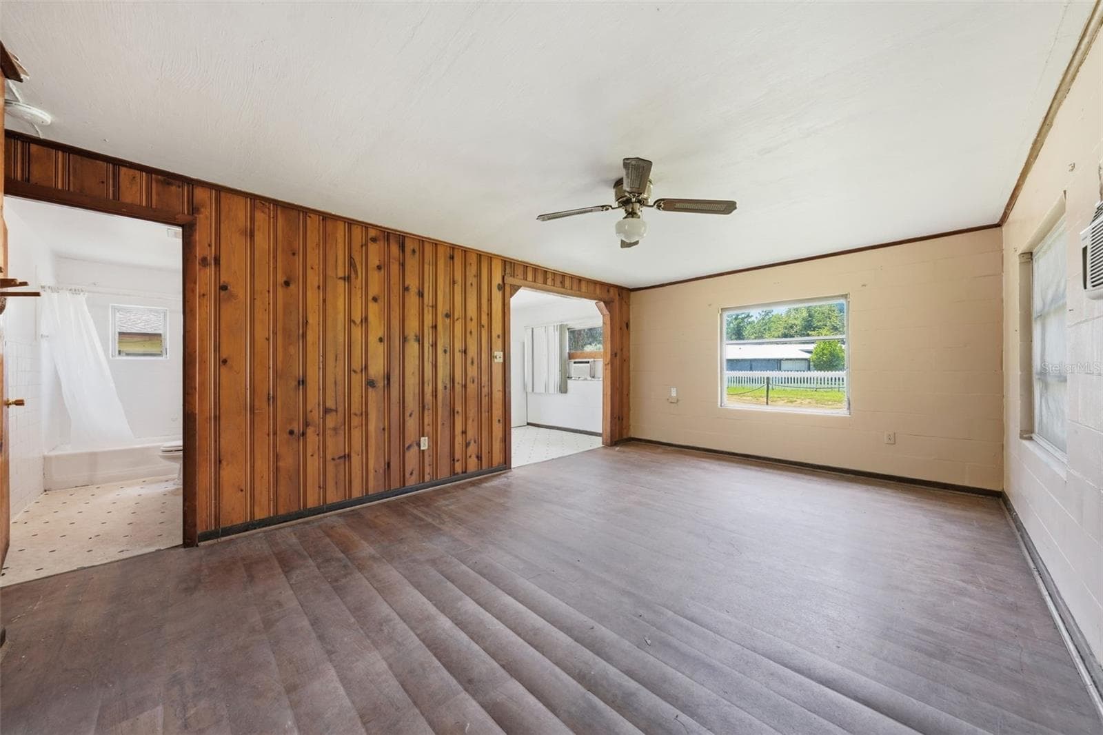 Single Family Residence at 45828 DEER ST, PAISLEY, photo 12 of 40
