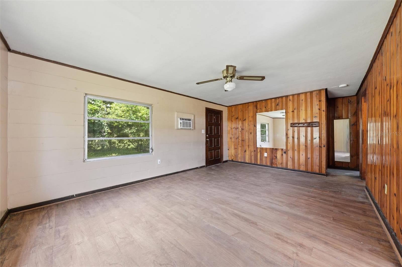 Single Family Residence at 45828 DEER ST, PAISLEY, photo 13 of 40