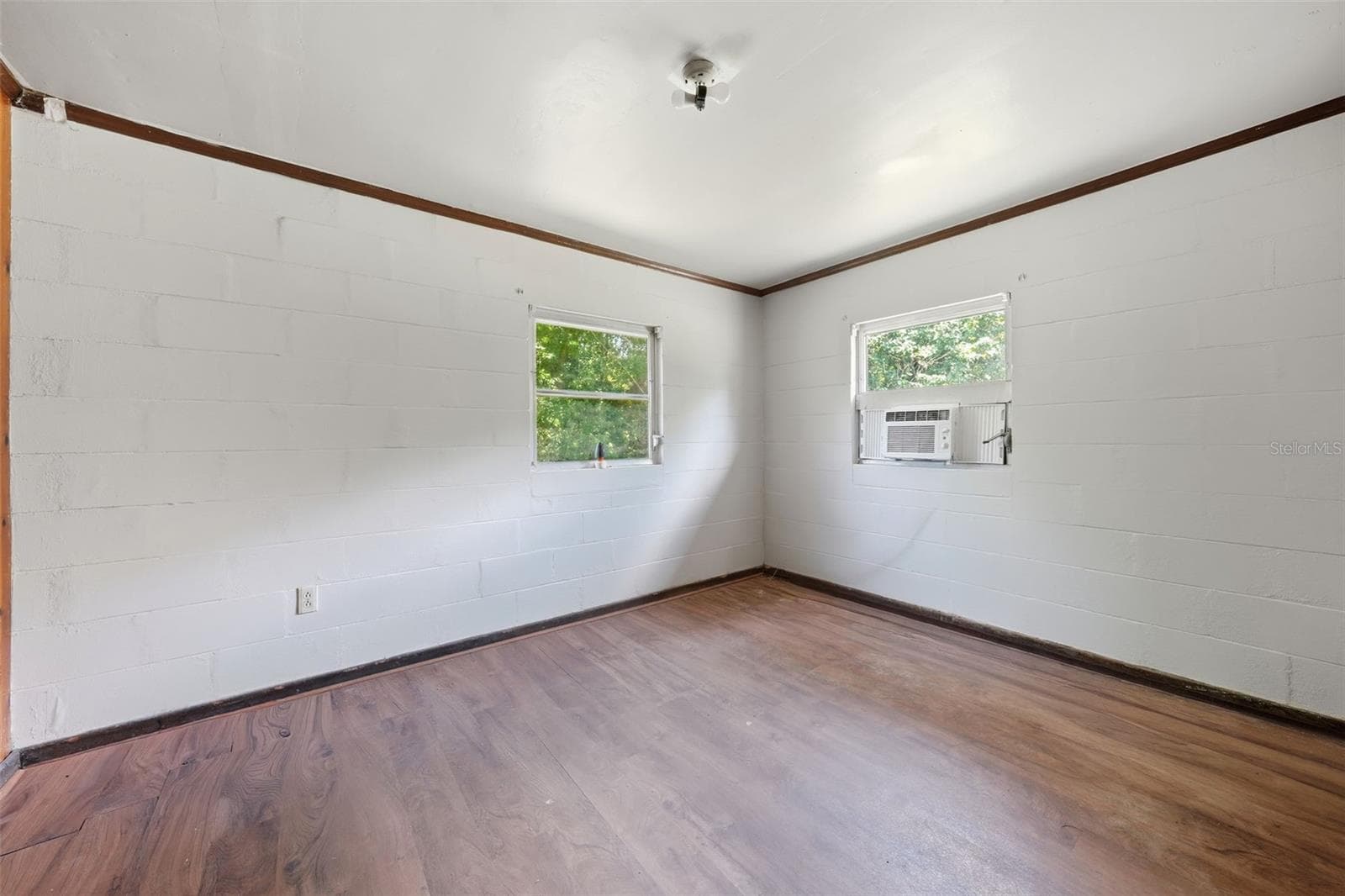 Single Family Residence at 45828 DEER ST, PAISLEY, photo 21 of 40
