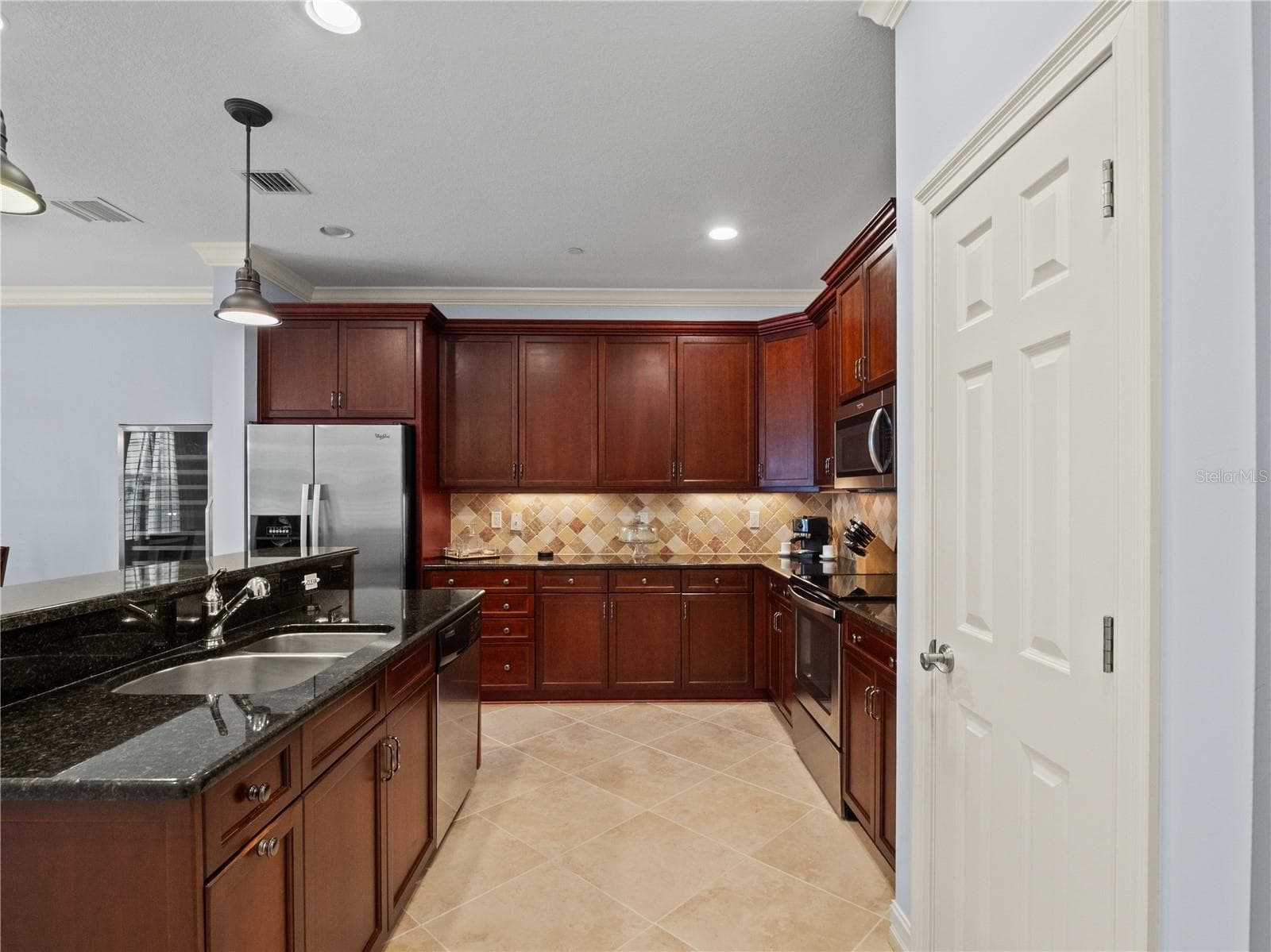Townhouse at 2783 UPPER PARK RD, ORLANDO, photo 11 of 37
