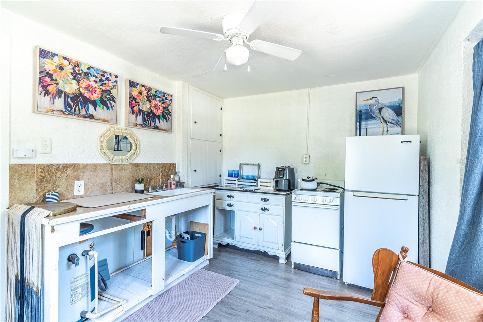 Guest House - 1120 S SCENIC HWY, LAKE WALES