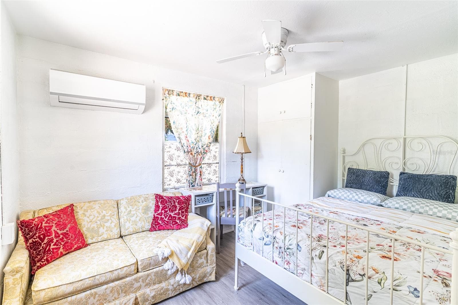 Guest House - 1120 S SCENIC HWY, LAKE WALES