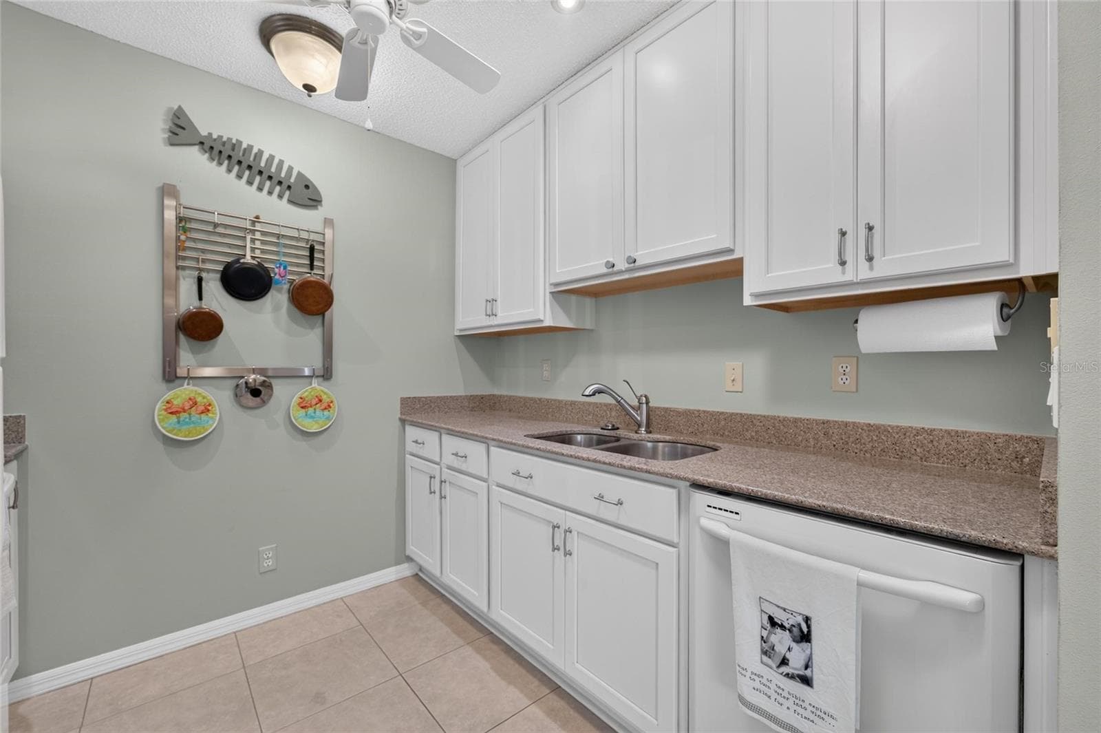 Condominium at 401 DE GRASSE PL #21, SUN CITY CENTER, photo 12 of 46
