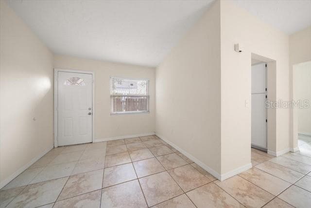 Living Room - One Bedroom - 533 YELVINGTON AVE, CLEARWATER