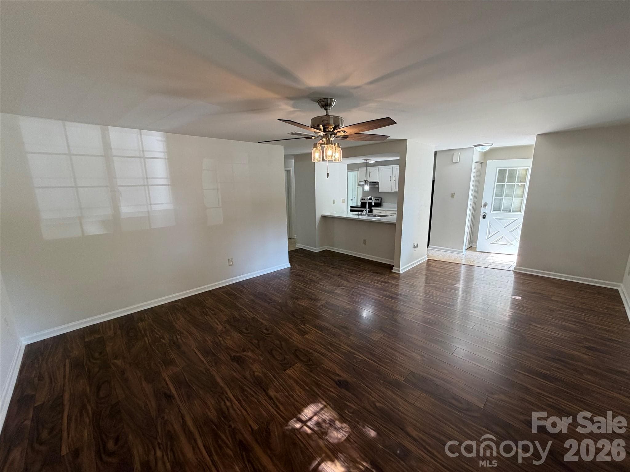 Single Family Residence at 3618 Gustar Court, Charlotte, photo 9 of 17