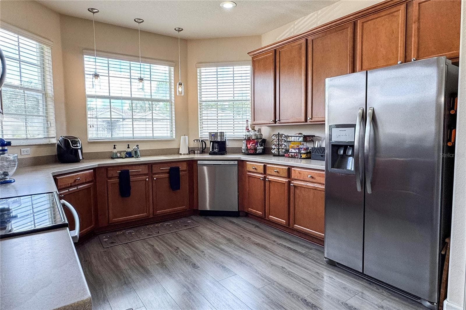 Single Family Residence at 6335 SILVER LEAF LN, LAKELAND, photo 7 of 37