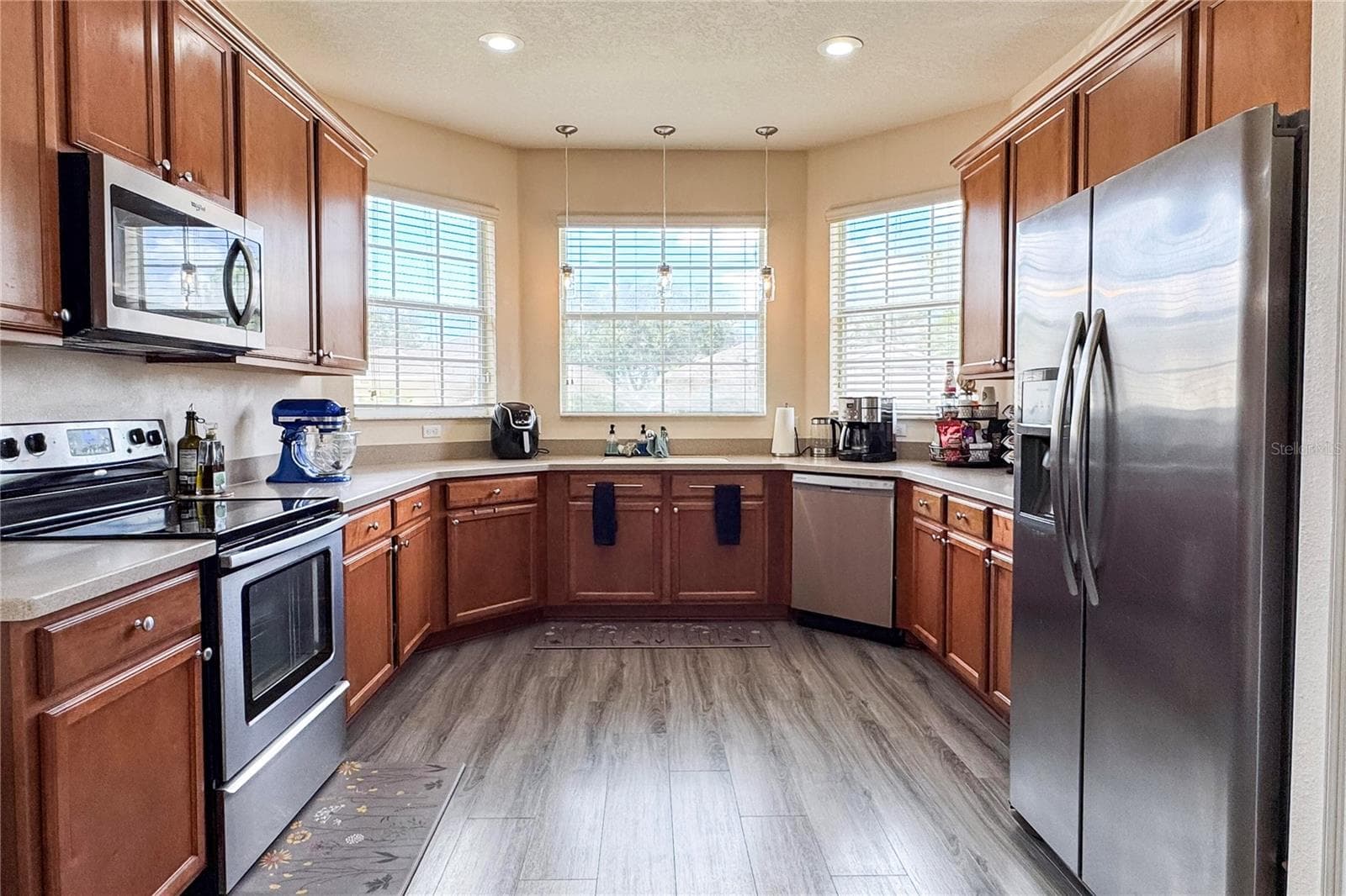 Single Family Residence at 6335 SILVER LEAF LN, LAKELAND, photo 8 of 37