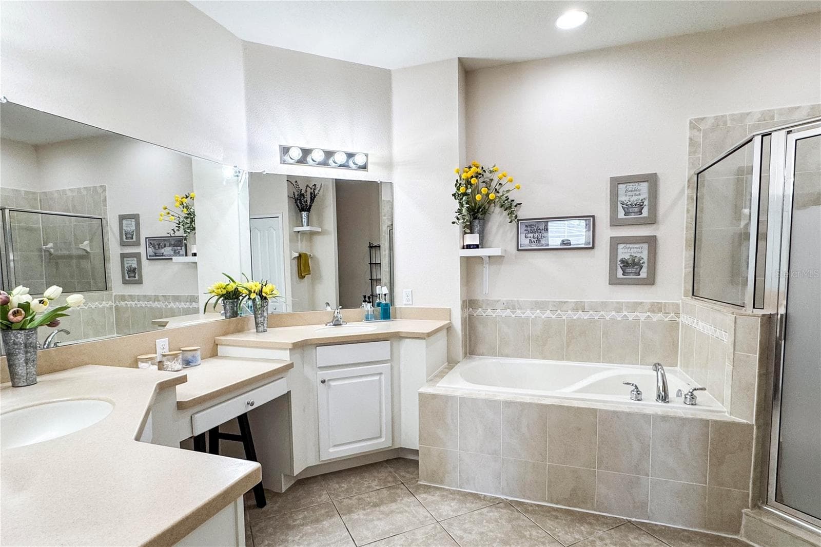 Single Family Residence at 6335 SILVER LEAF LN, LAKELAND, photo 20 of 37