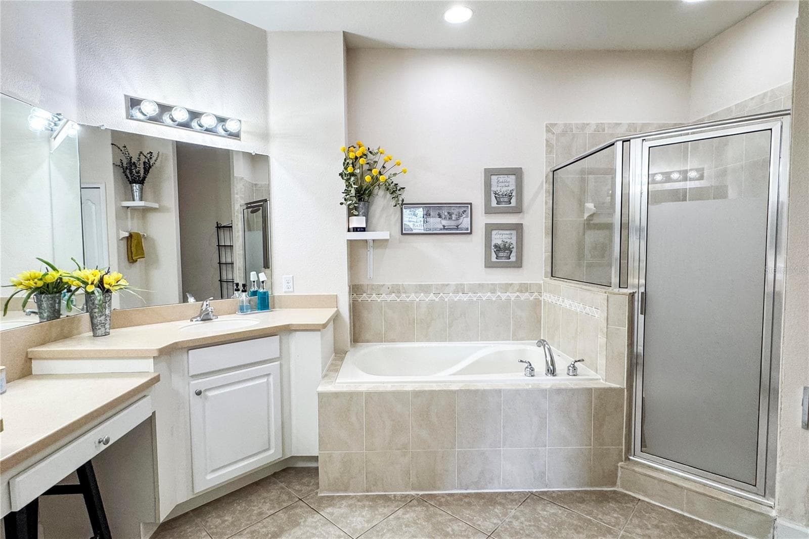 Single Family Residence at 6335 SILVER LEAF LN, LAKELAND, photo 21 of 37