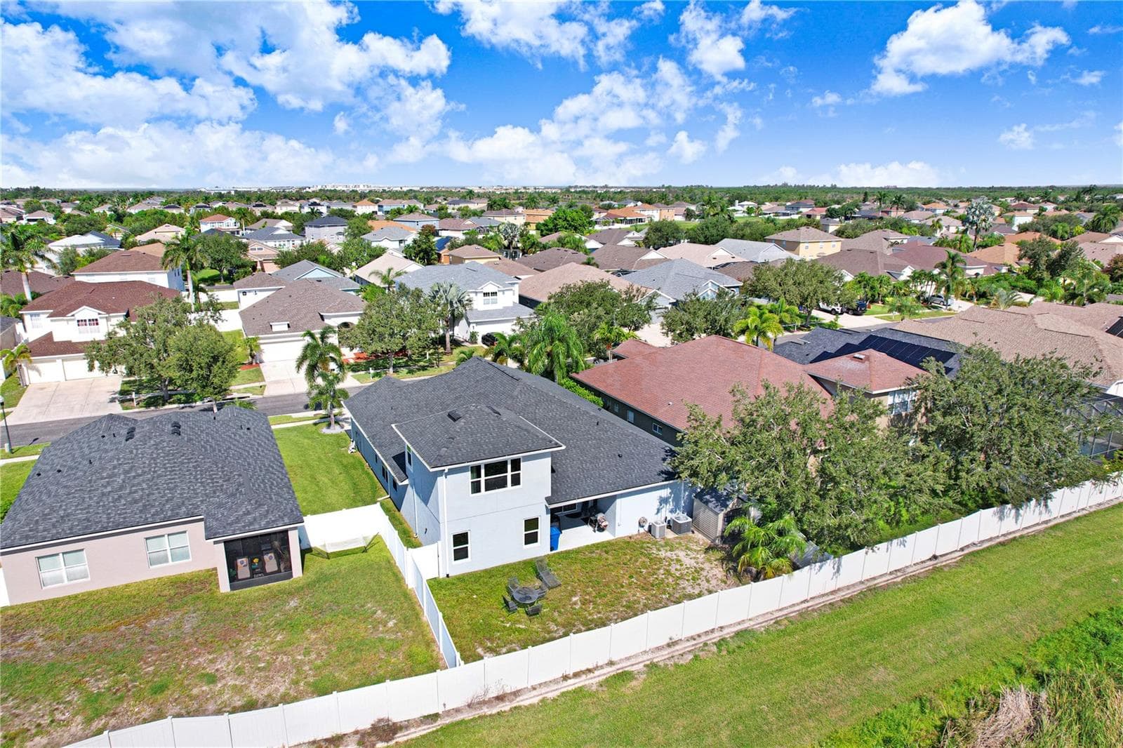 Single Family Residence at 433 YORK DALE DR, RUSKIN, photo 31 of 43