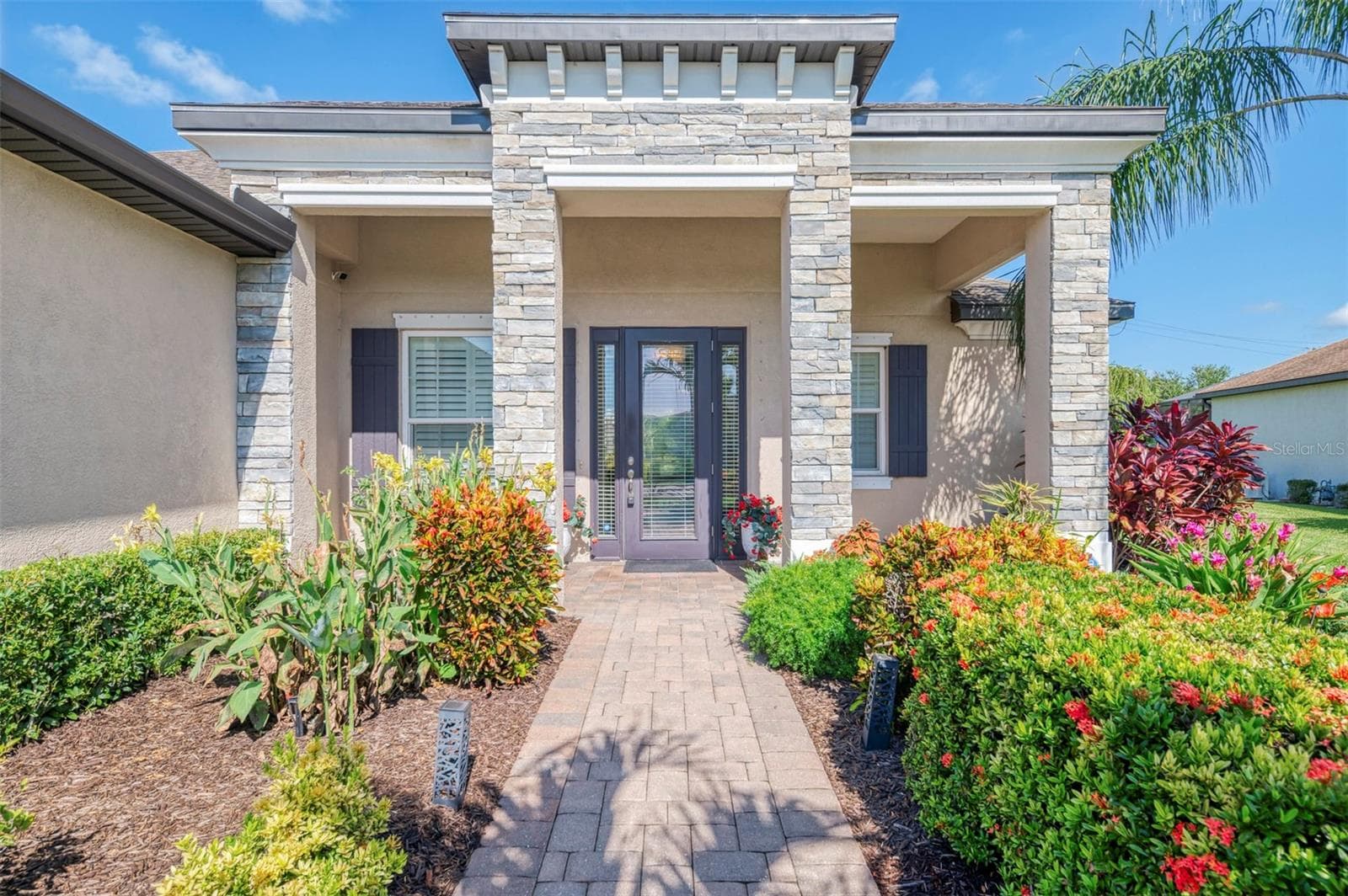 Single Family Residence at 708 ROSEMARY CIR, BRADENTON, photo 4 of 93