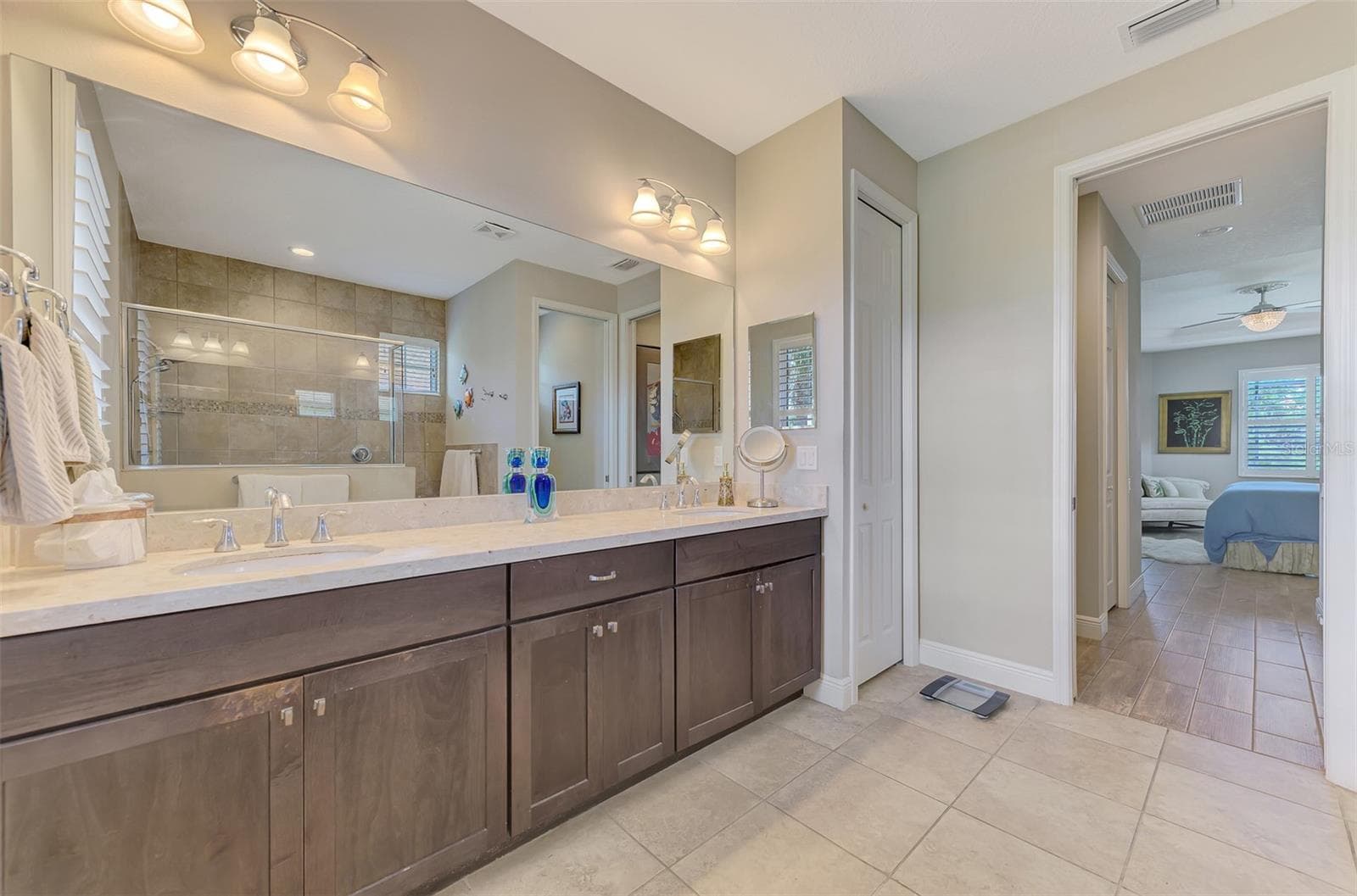 Primary bath - 708 ROSEMARY CIR, BRADENTON