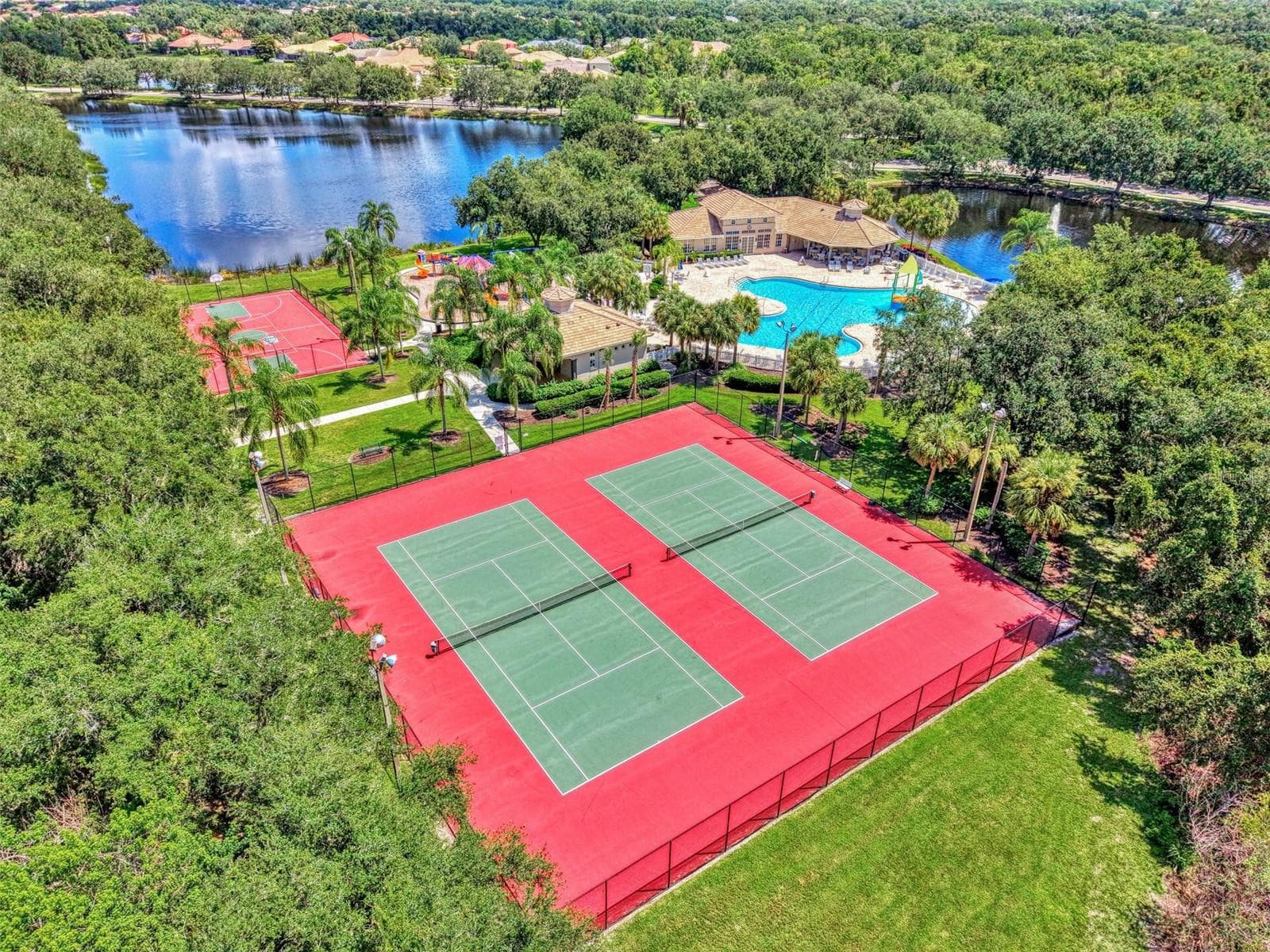 Single Family Residence at 708 ROSEMARY CIR, BRADENTON, photo 72 of 93