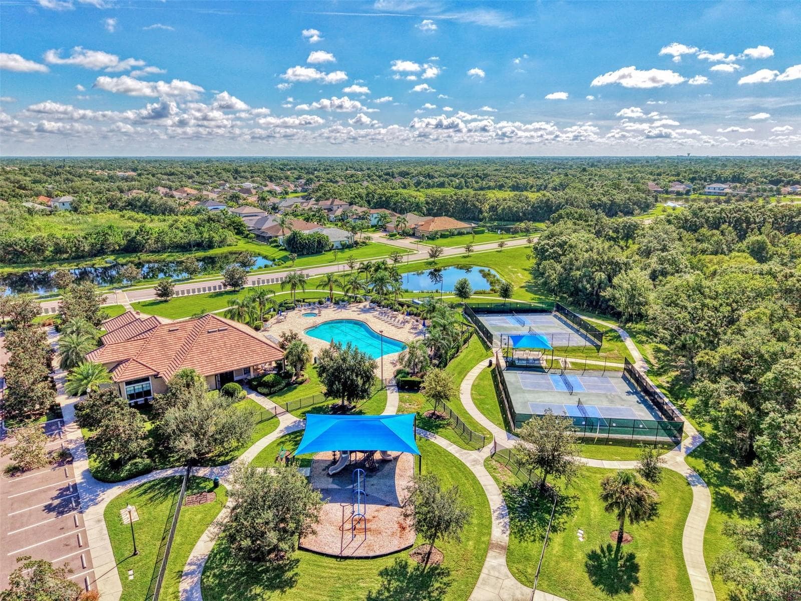 Single Family Residence at 708 ROSEMARY CIR, BRADENTON, photo 87 of 93