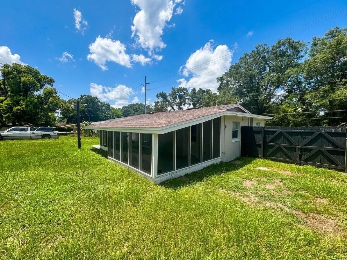 Single Family Residence at 1532 E VOTAW RD, APOPKA, photo 8 of 43