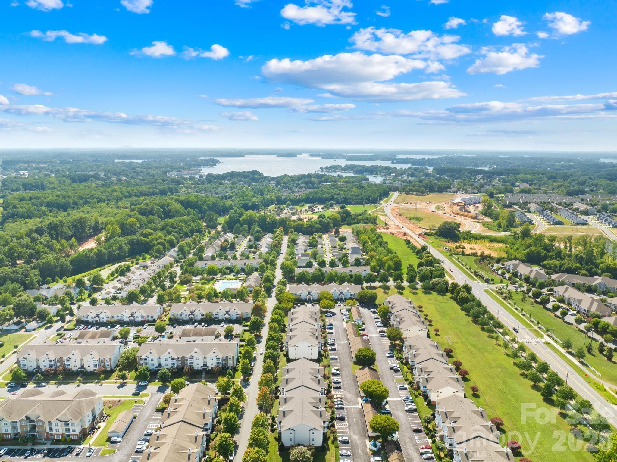 Condominium at 19747 Deer Valley Drive, Cornelius, photo 31 of 34