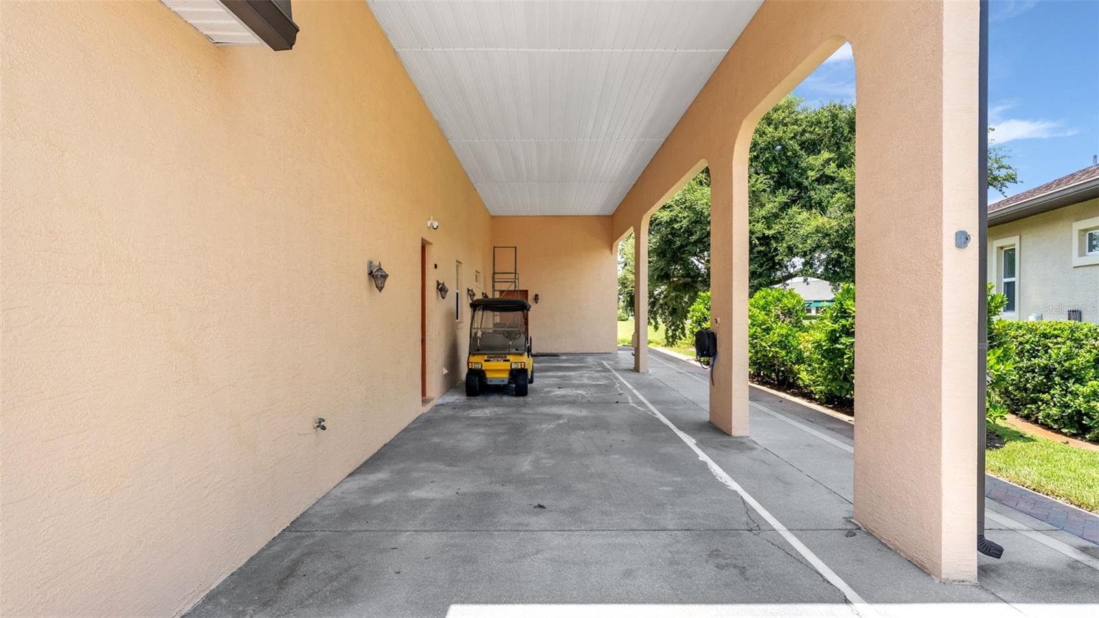 Single Family Residence at 1230 MOTORCOACH DR, POLK CITY, photo 2 of 37