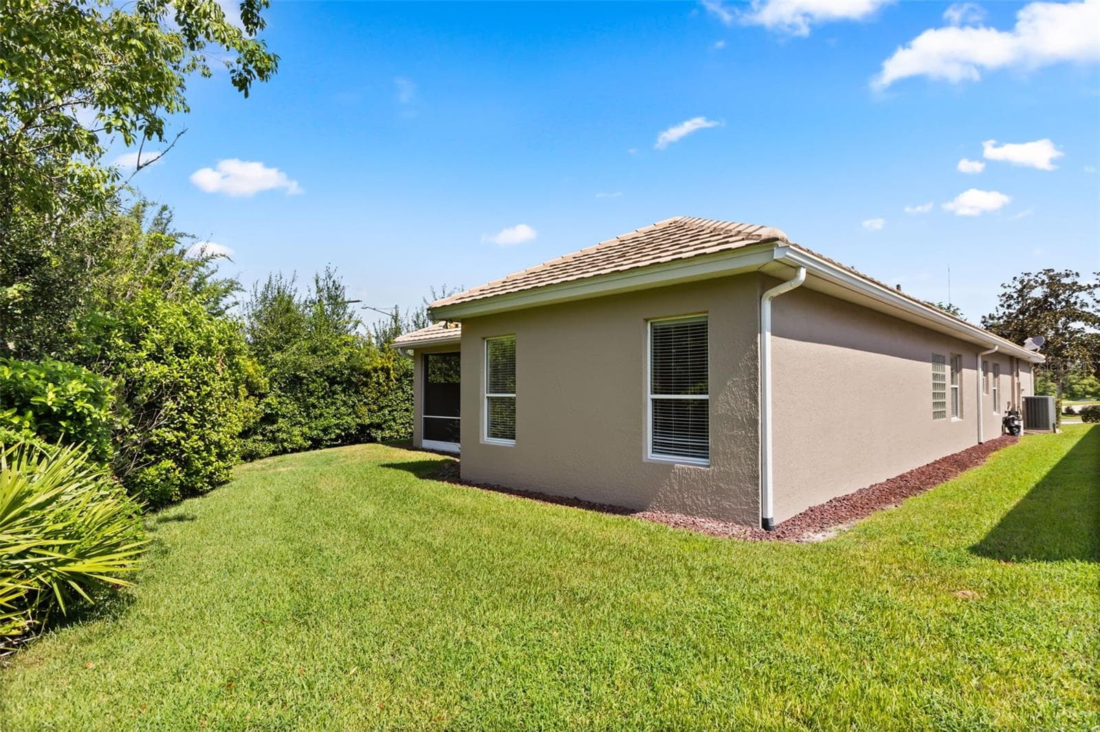 Single Family Residence at 388 SOTHEBY WAY, DEBARY, photo 37 of 43