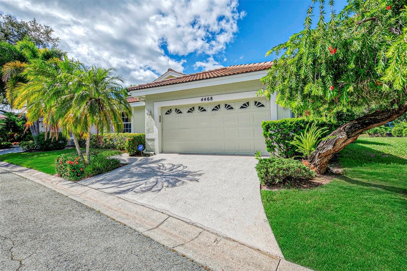 Single Family Residence at 4468 ASCOT CIR N, SARASOTA, photo 2 of 55