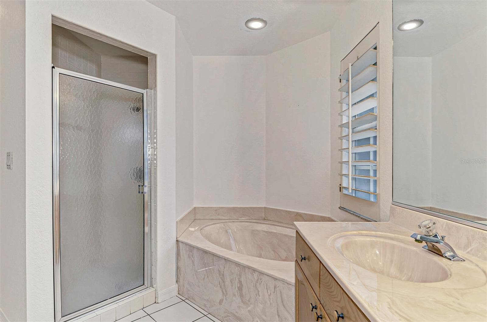 Single Family Residence at 4468 ASCOT CIR N, SARASOTA, photo 20 of 55