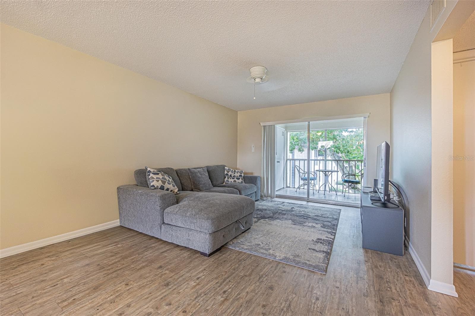 Condominium at 8765 BARDMOOR BLVD #304, SEMINOLE, photo 11 of 27