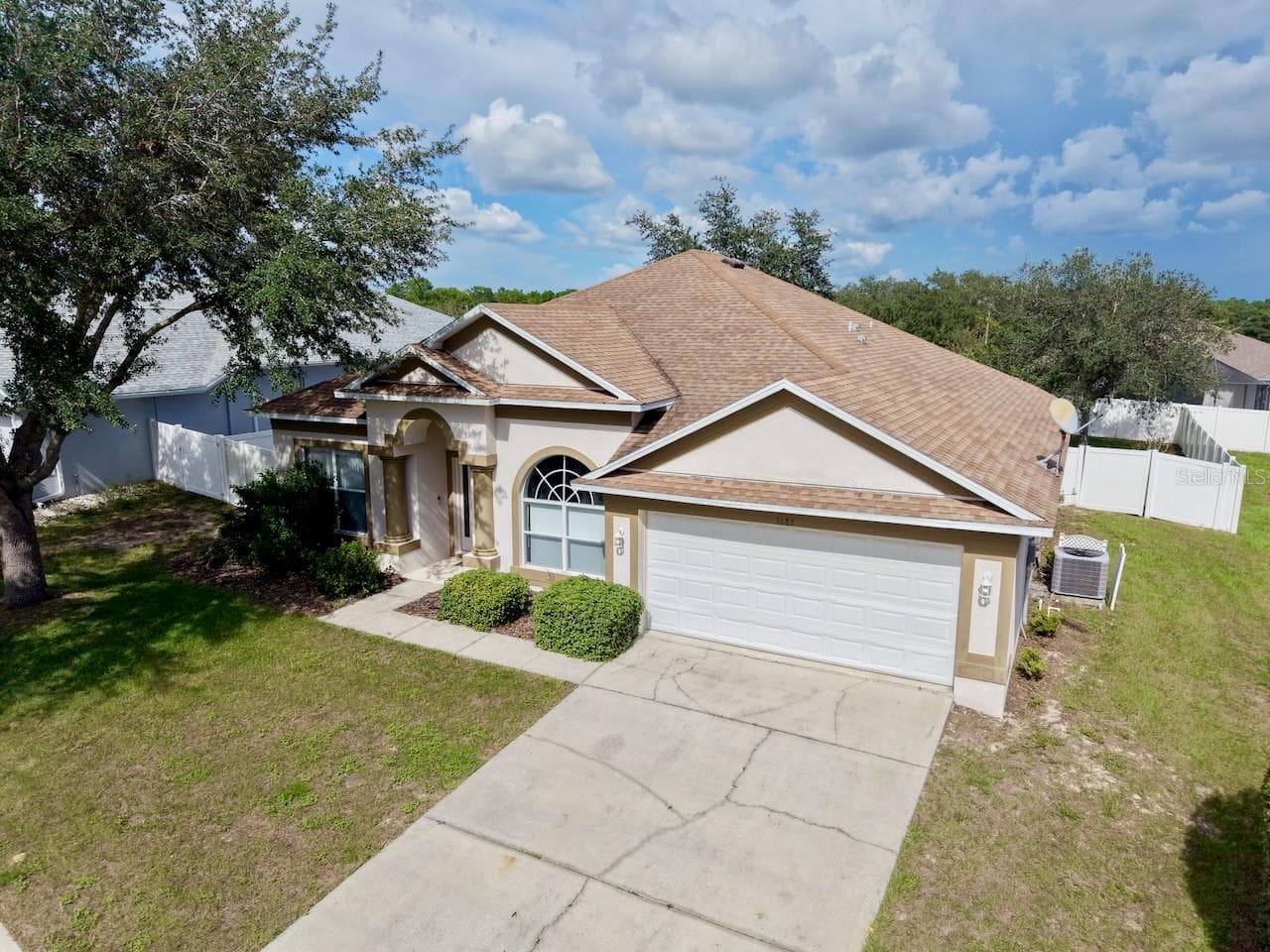 Single Family Residence at 5683 BRACKENWOOD DR, SPRING HILL, photo 2 of 49