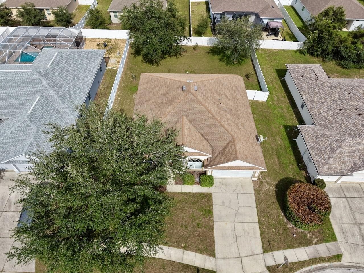 Single Family Residence at 5683 BRACKENWOOD DR, SPRING HILL, photo 3 of 49