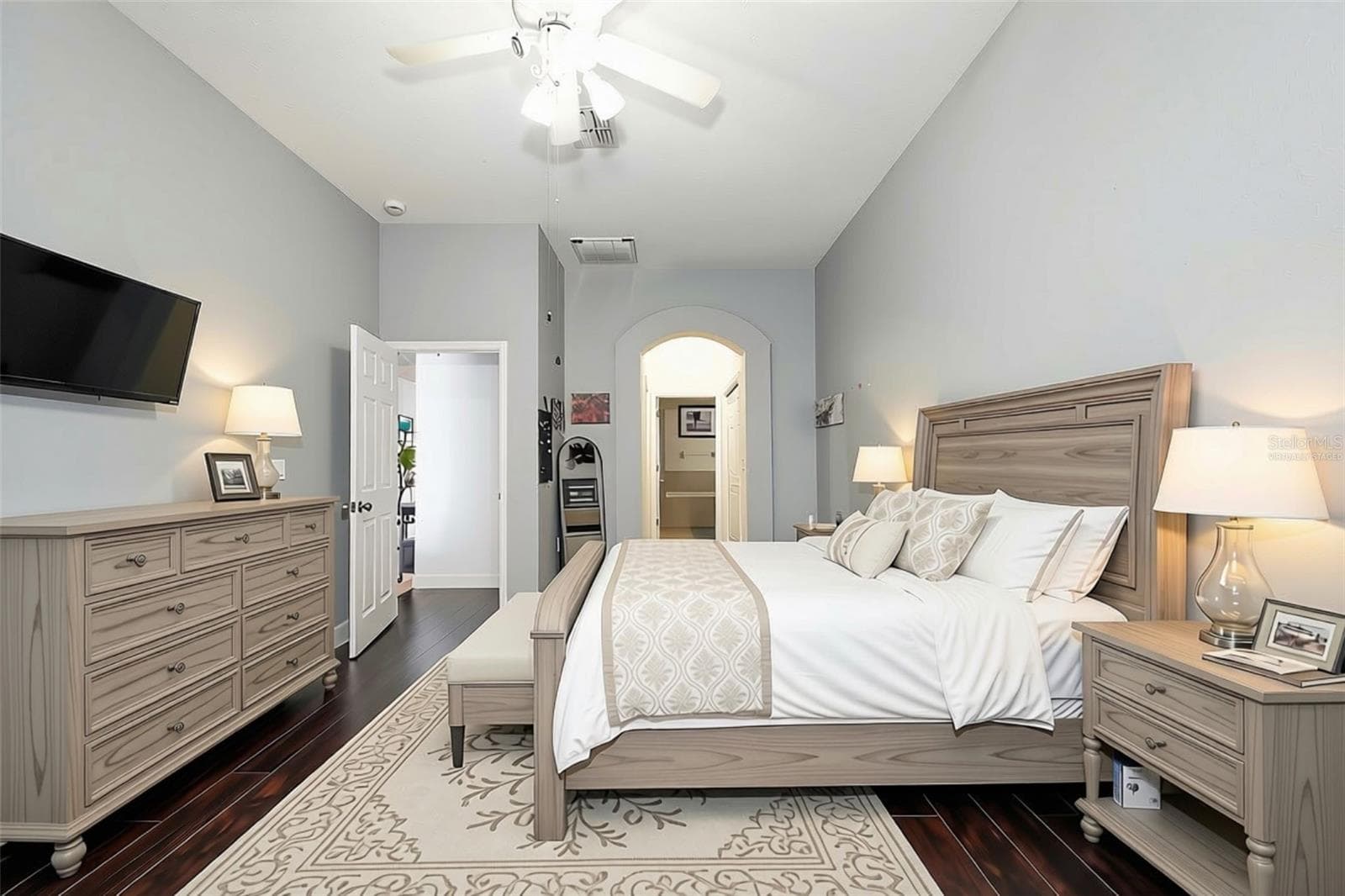 Virtually Staged - 5683 BRACKENWOOD DR, SPRING HILL