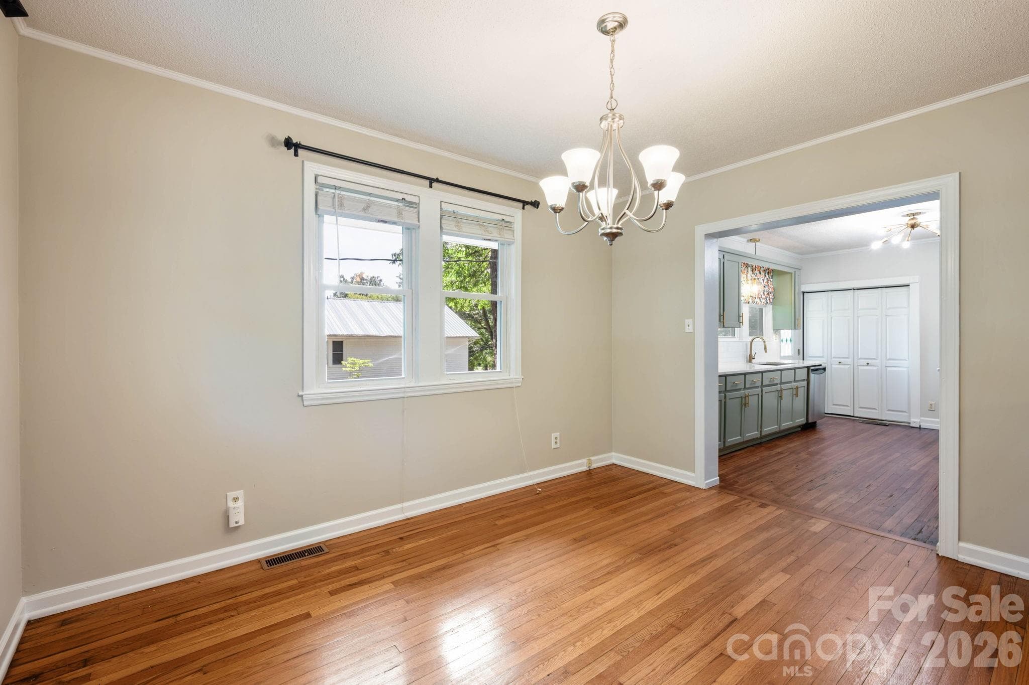 Single Family Residence at 441 8th Avenue Drive NW, Hickory, photo 10 of 45