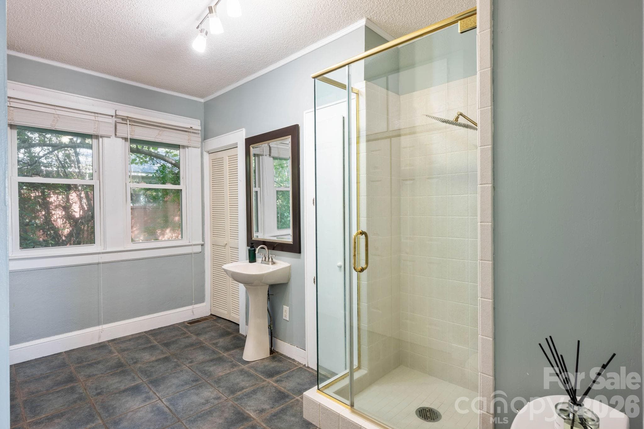 Single Family Residence at 441 8th Avenue Drive NW, Hickory, photo 25 of 45