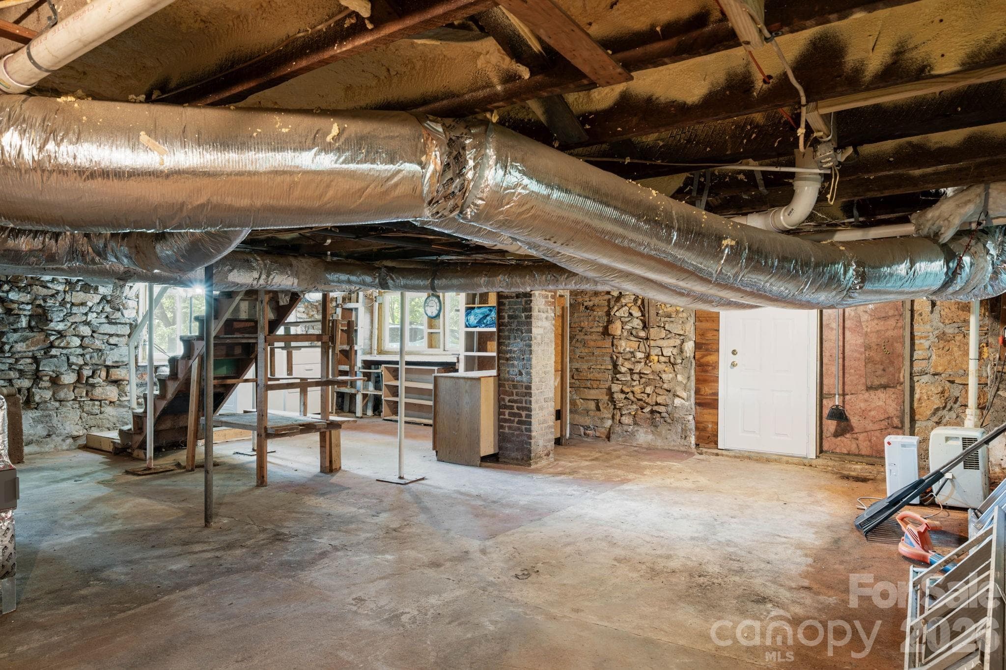 Single Family Residence at 441 8th Avenue Drive NW, Hickory, photo 34 of 45
