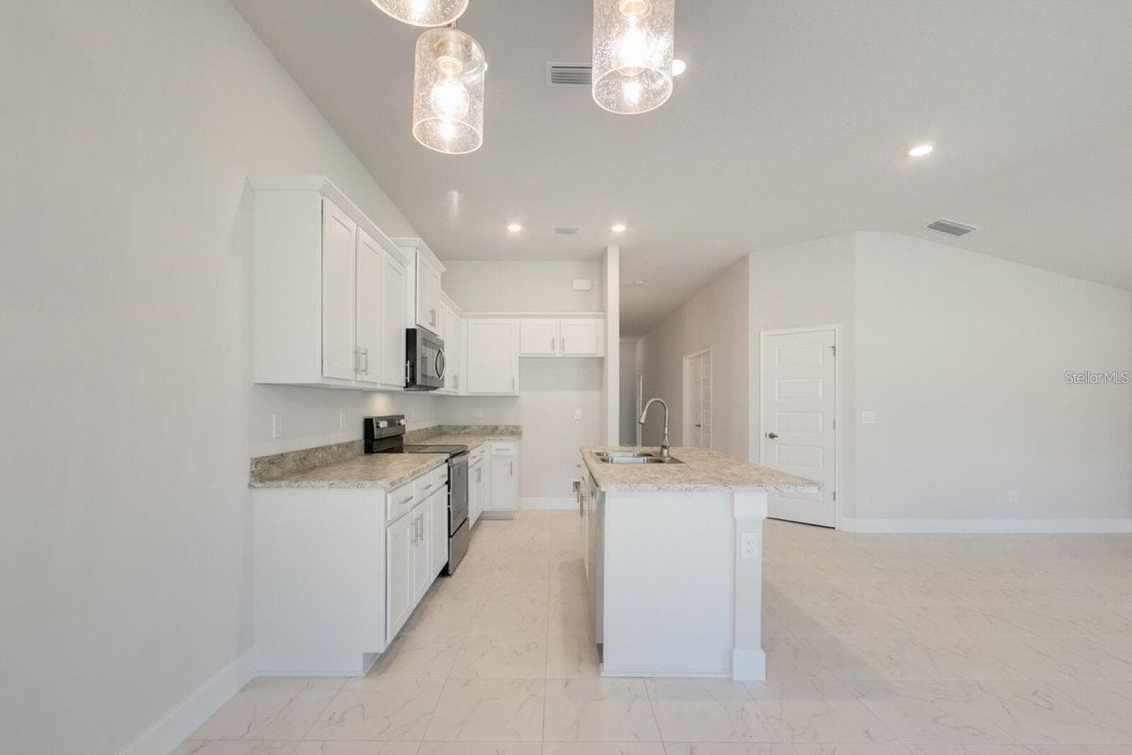 Picture of similar home for illustrative purposes only.  Colors and features will vary! - 4404 SW 92ND PLACE RD, OCALA