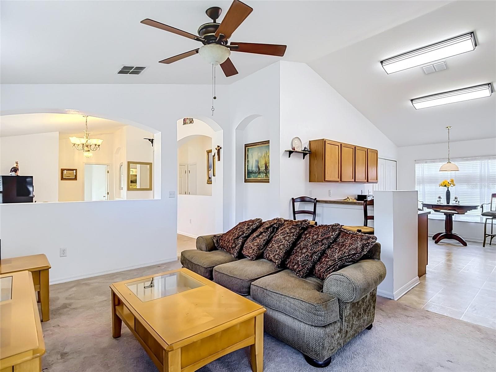 Single Family Residence at 24443 SUMMER WIND CT, LUTZ, photo 9 of 40