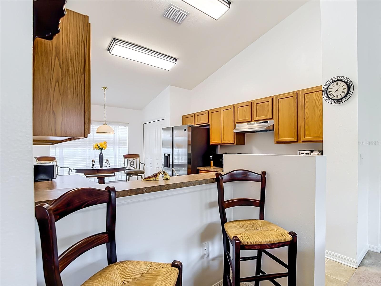 Single Family Residence at 24443 SUMMER WIND CT, LUTZ, photo 10 of 40