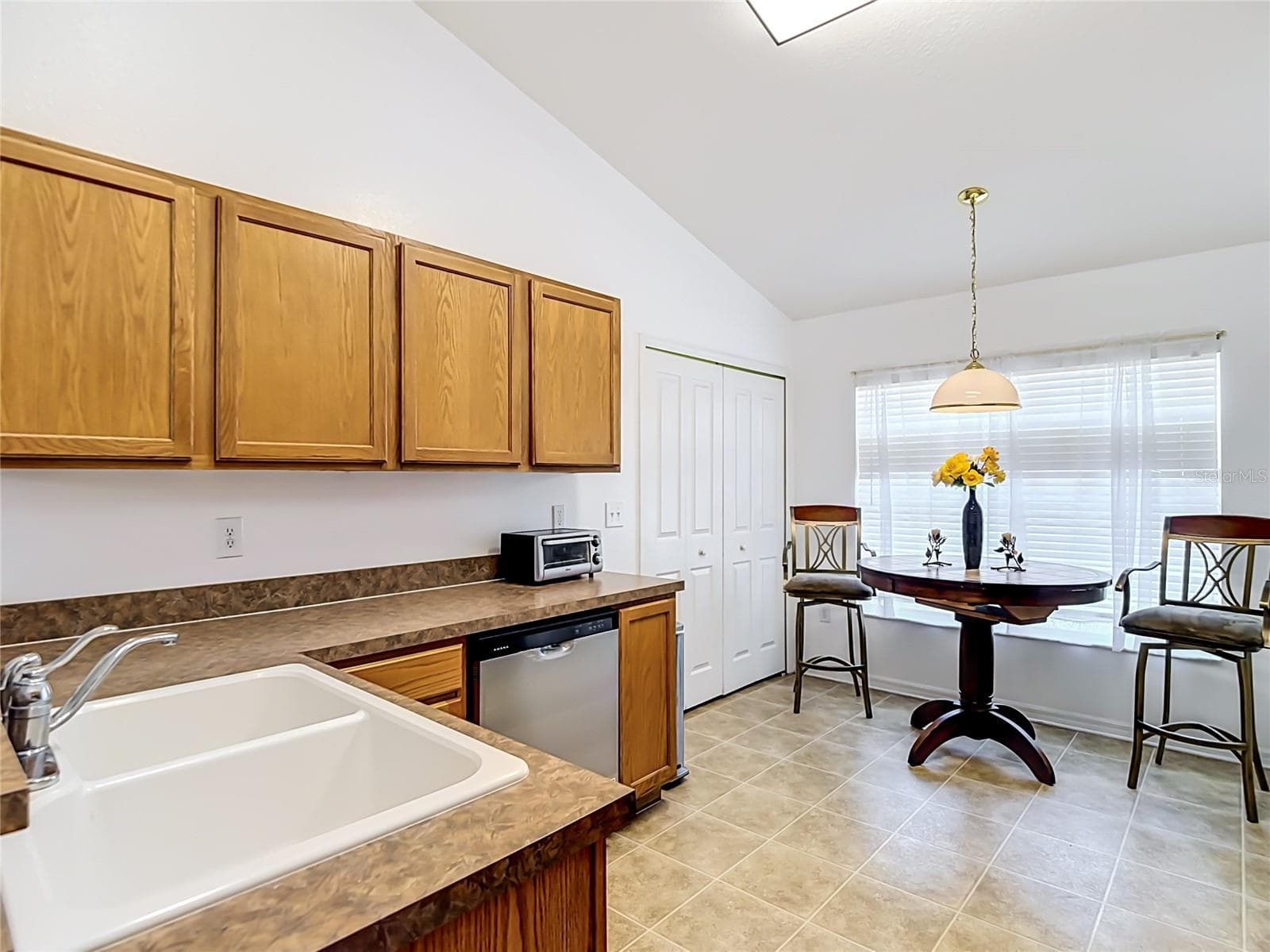 Single Family Residence at 24443 SUMMER WIND CT, LUTZ, photo 14 of 40