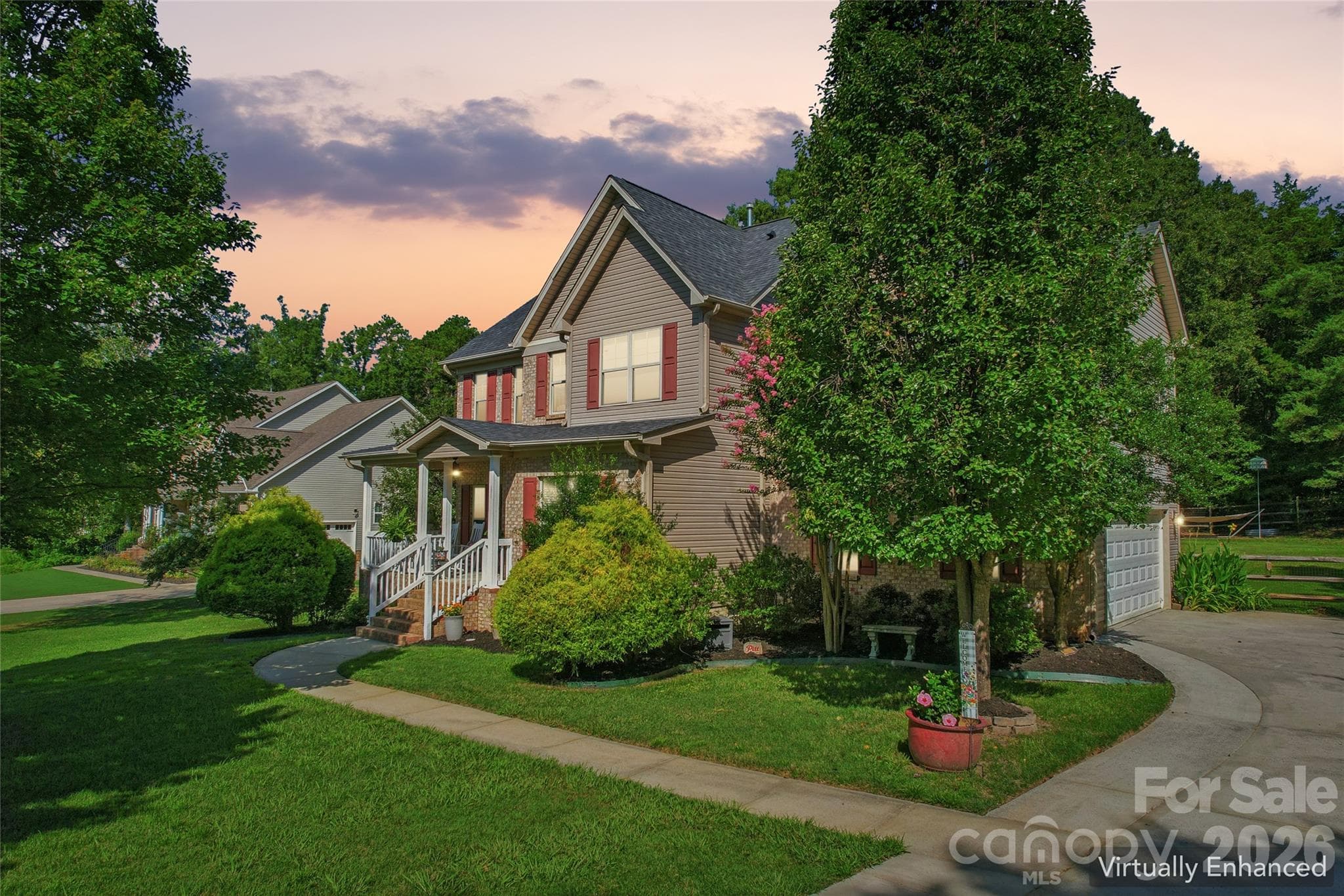 Single Family Residence at 447 Shelby Ann Lane, Rock Hill, photo 4 of 48