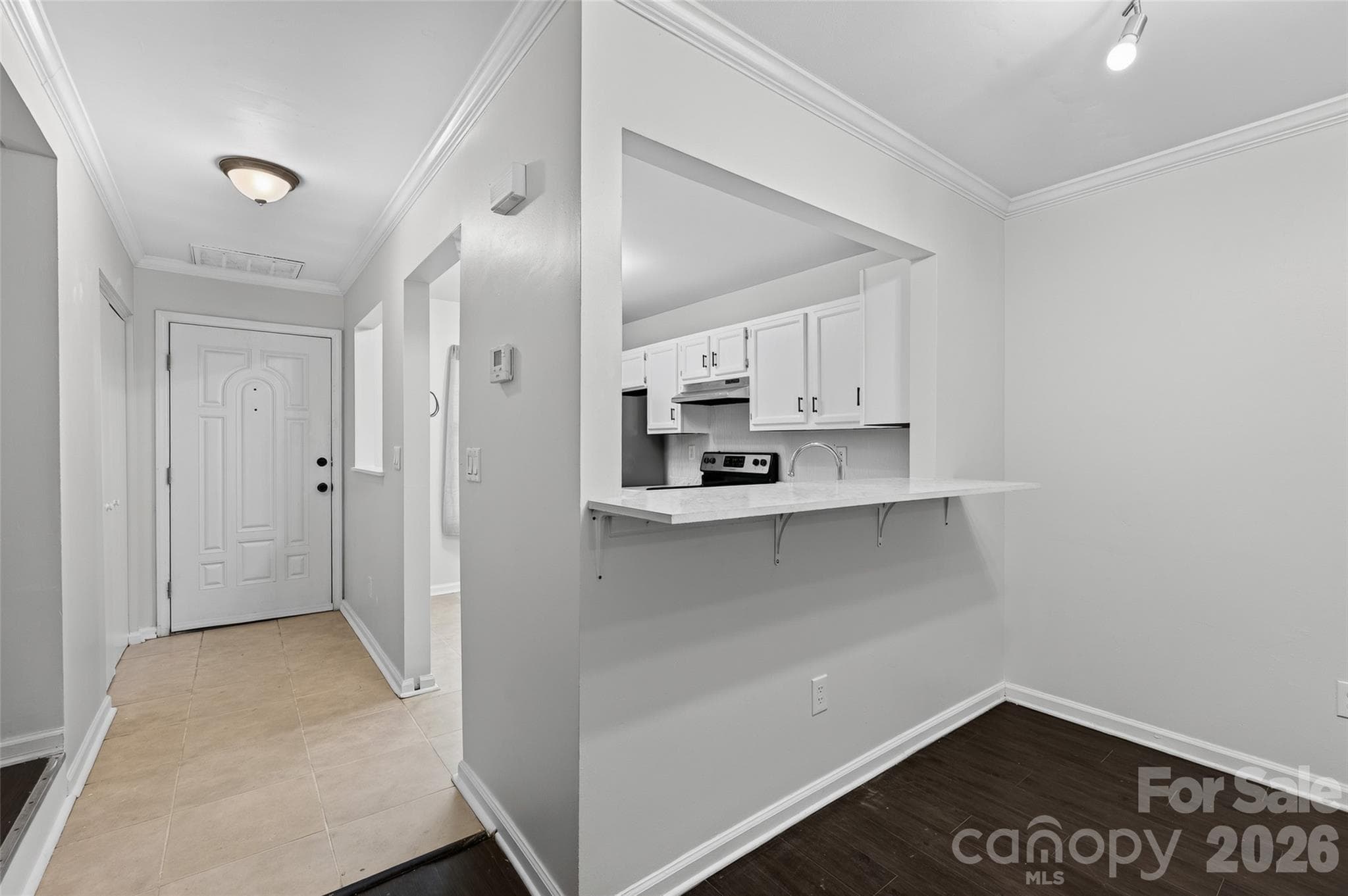 Condominium at 6216 Windsor Gate Lane, Charlotte, photo 20 of 34