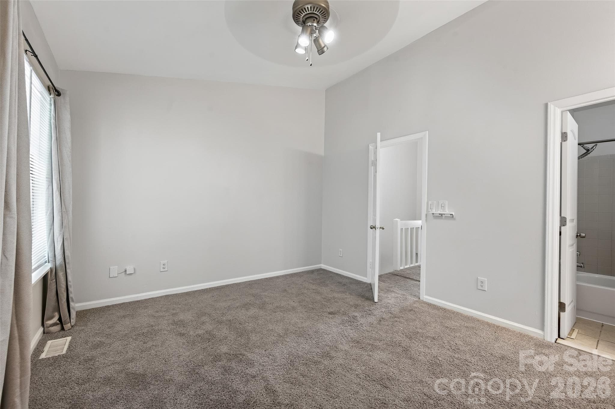 Condominium at 6216 Windsor Gate Lane, Charlotte, photo 28 of 34