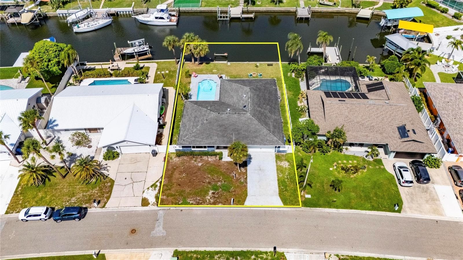 Single Family Residence at 6314 WISTERIA LN, APOLLO BEACH, photo 3 of 59