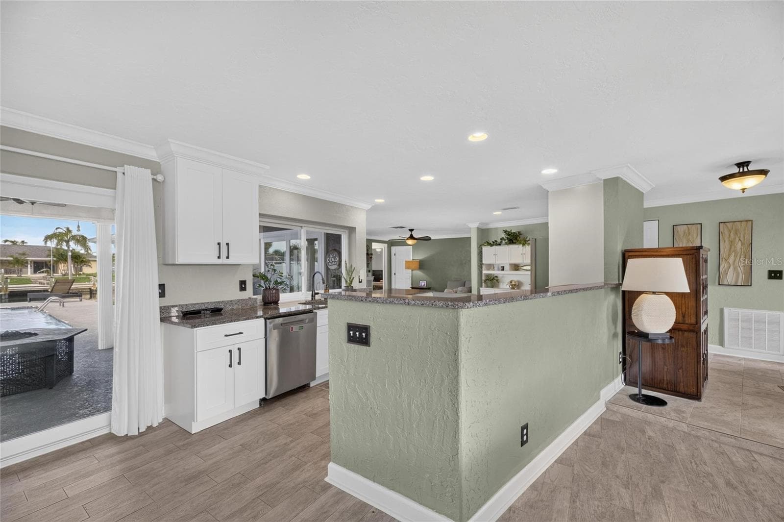 Single Family Residence at 6314 WISTERIA LN, APOLLO BEACH, photo 15 of 59