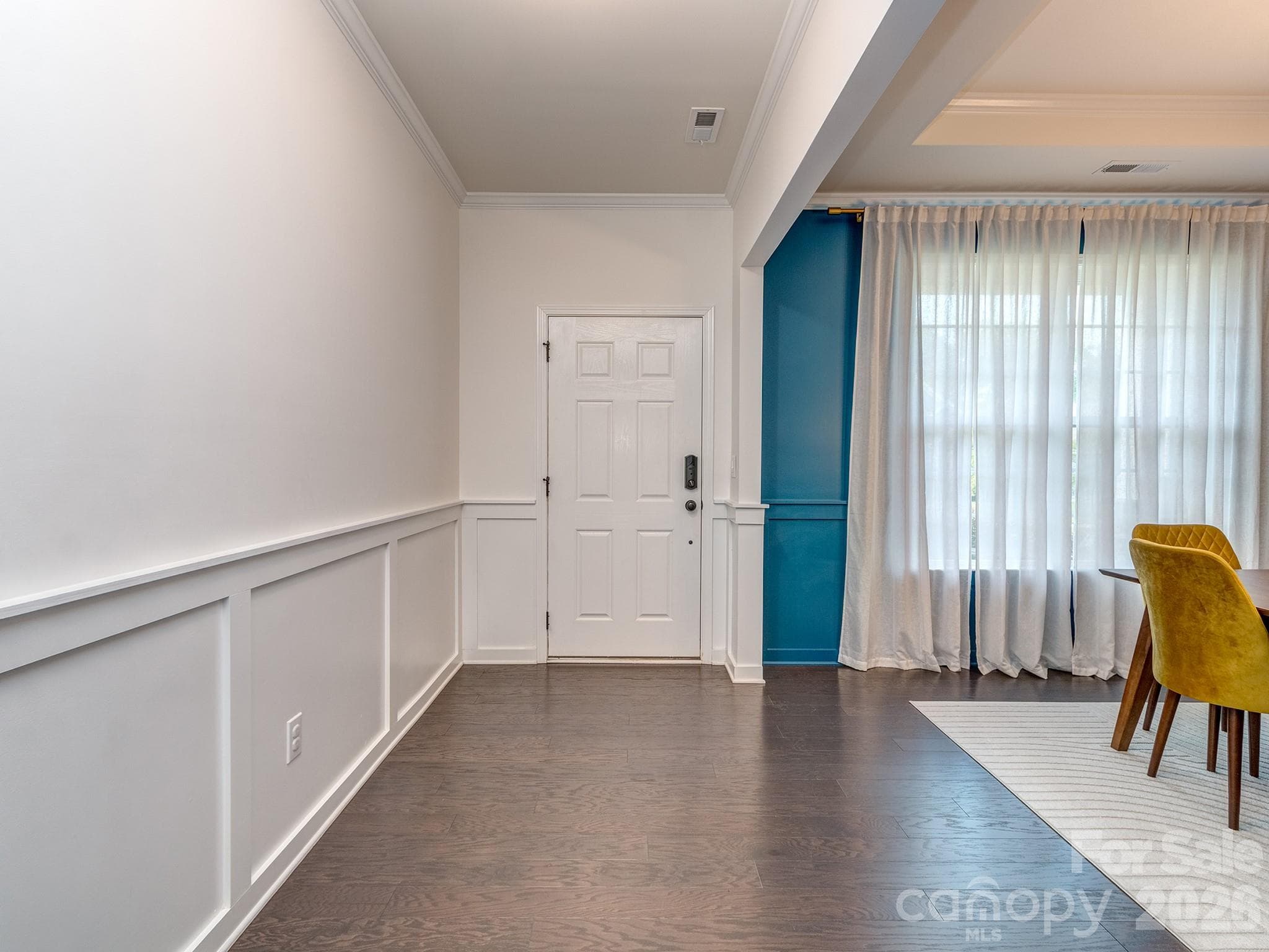 Single Family Residence at 12527 Journeys End Trail, Huntersville, photo 3 of 28