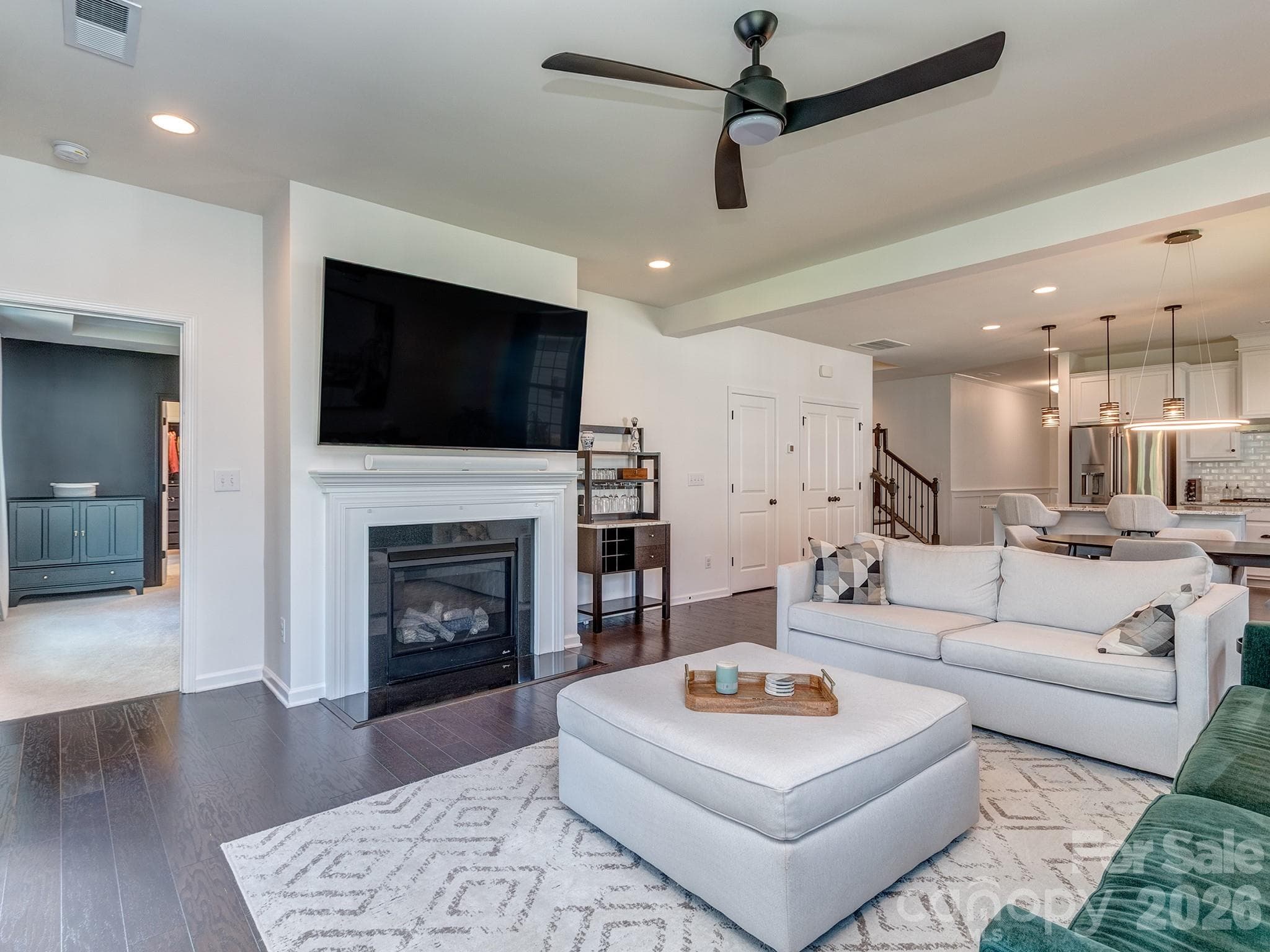 Single Family Residence at 12527 Journeys End Trail, Huntersville, photo 12 of 28