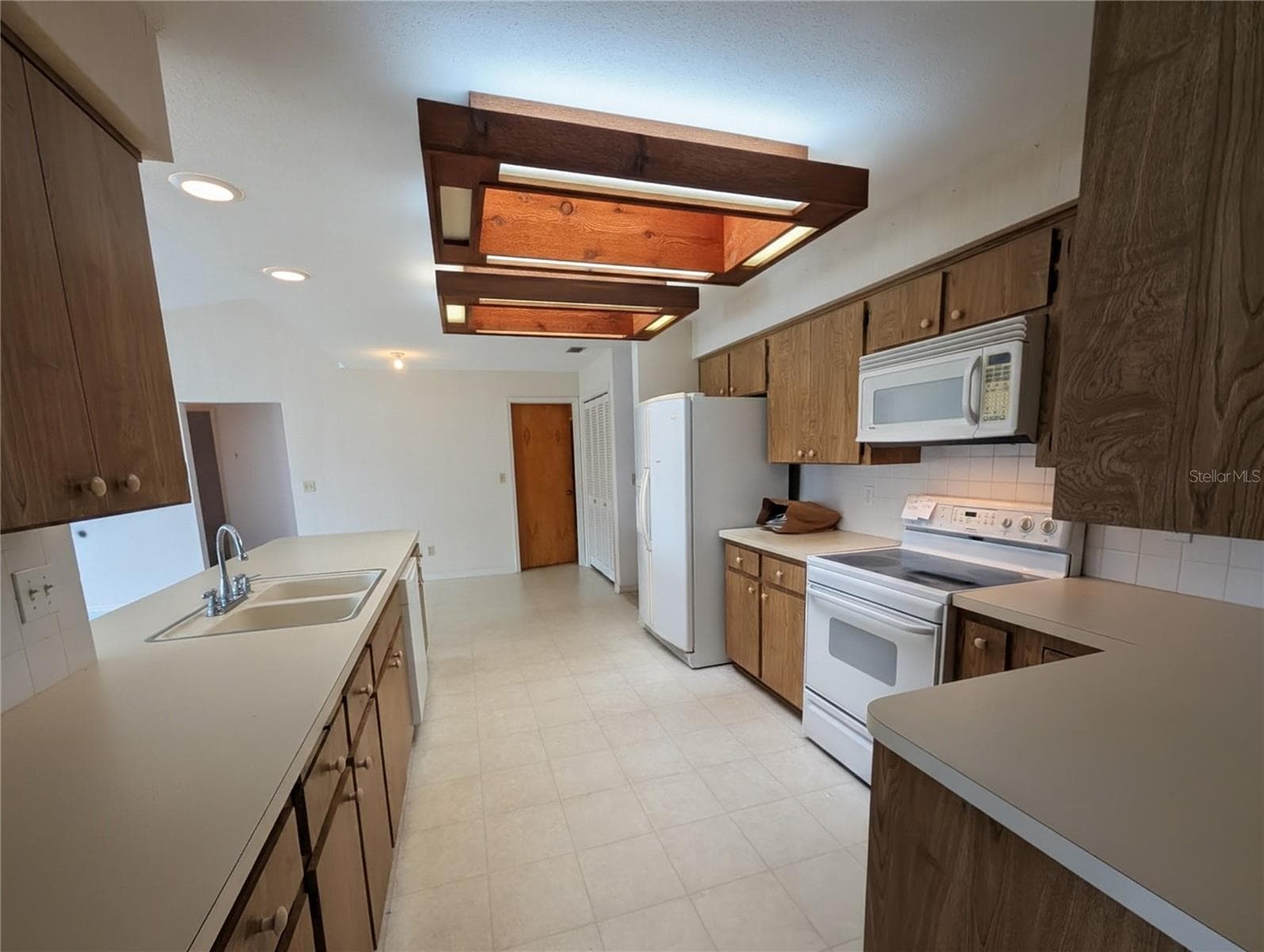 Single Family Residence at 7006 120TH ST, SEMINOLE, photo 10 of 47