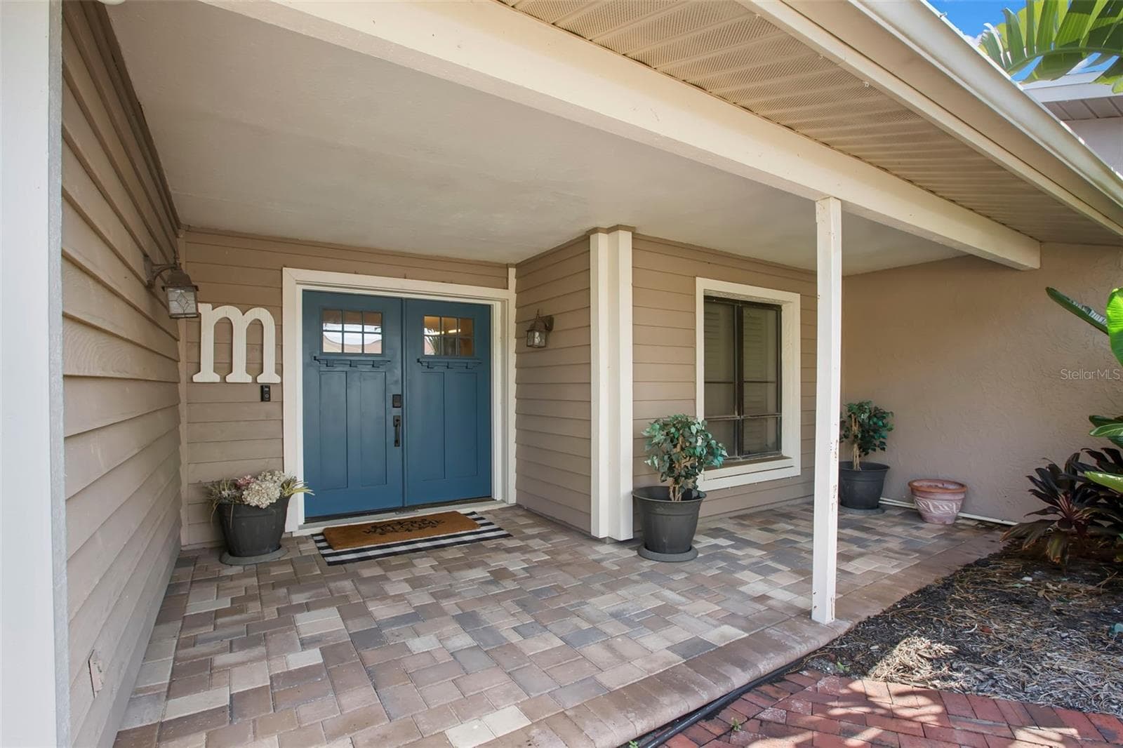 Covered Porch - 1419 INDIAN TRL S, PALM HARBOR