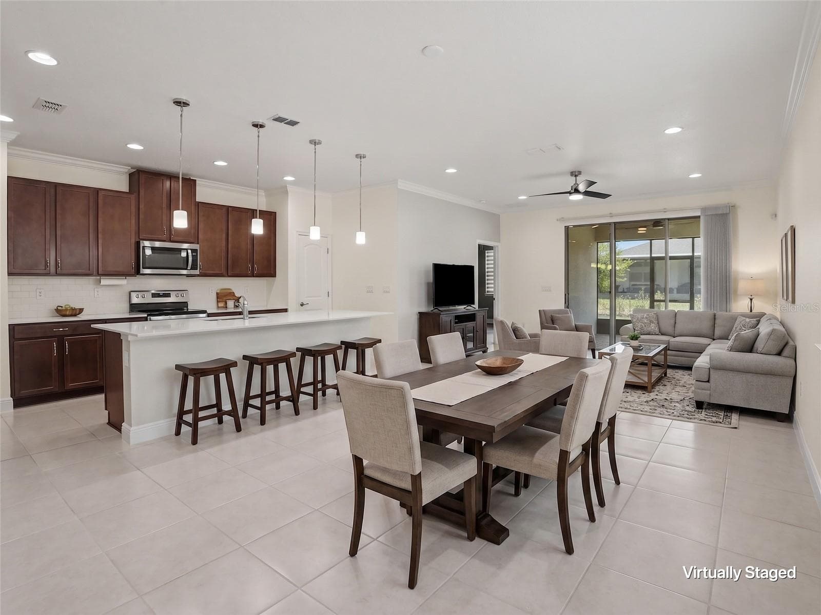 Single Family Residence at 3128 SONGBIRD CIR, HARMONY, photo 6 of 46