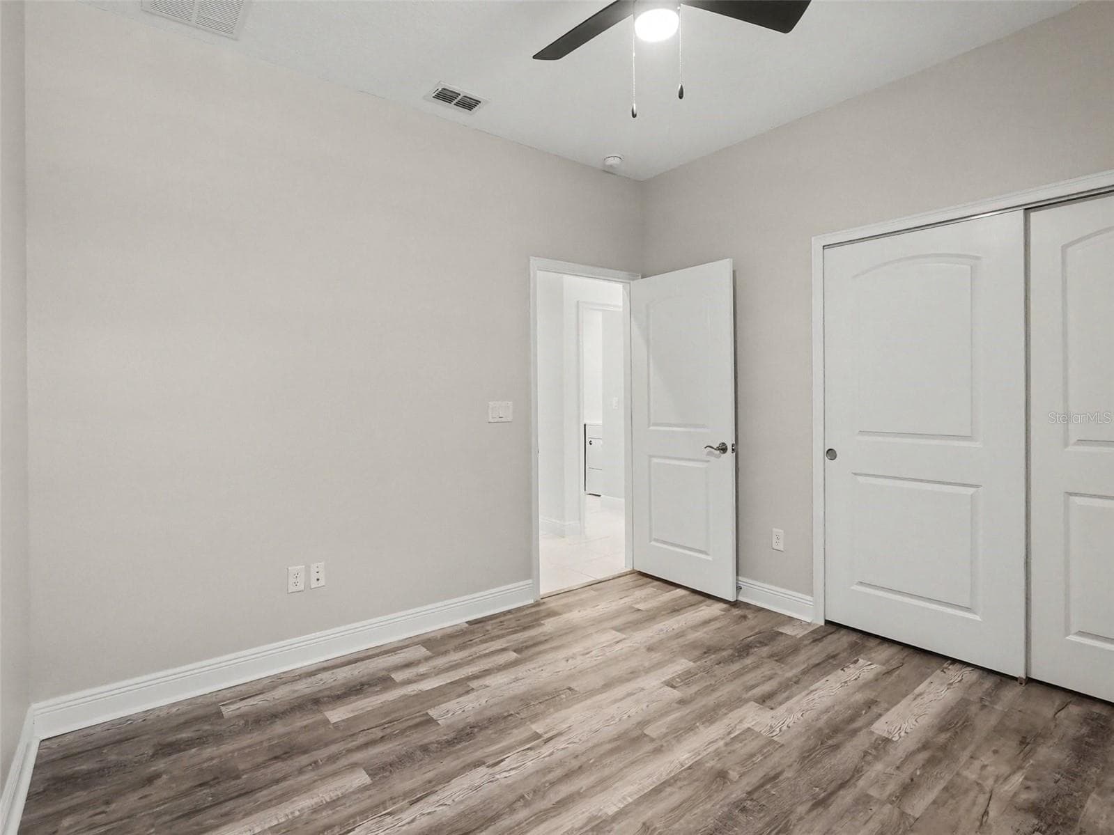 Single Family Residence at 3128 SONGBIRD CIR, HARMONY, photo 23 of 46