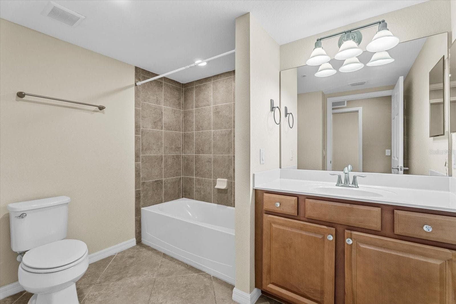 Condominium at 20150 RAGAZZA CIR #102, VENICE, photo 21 of 38