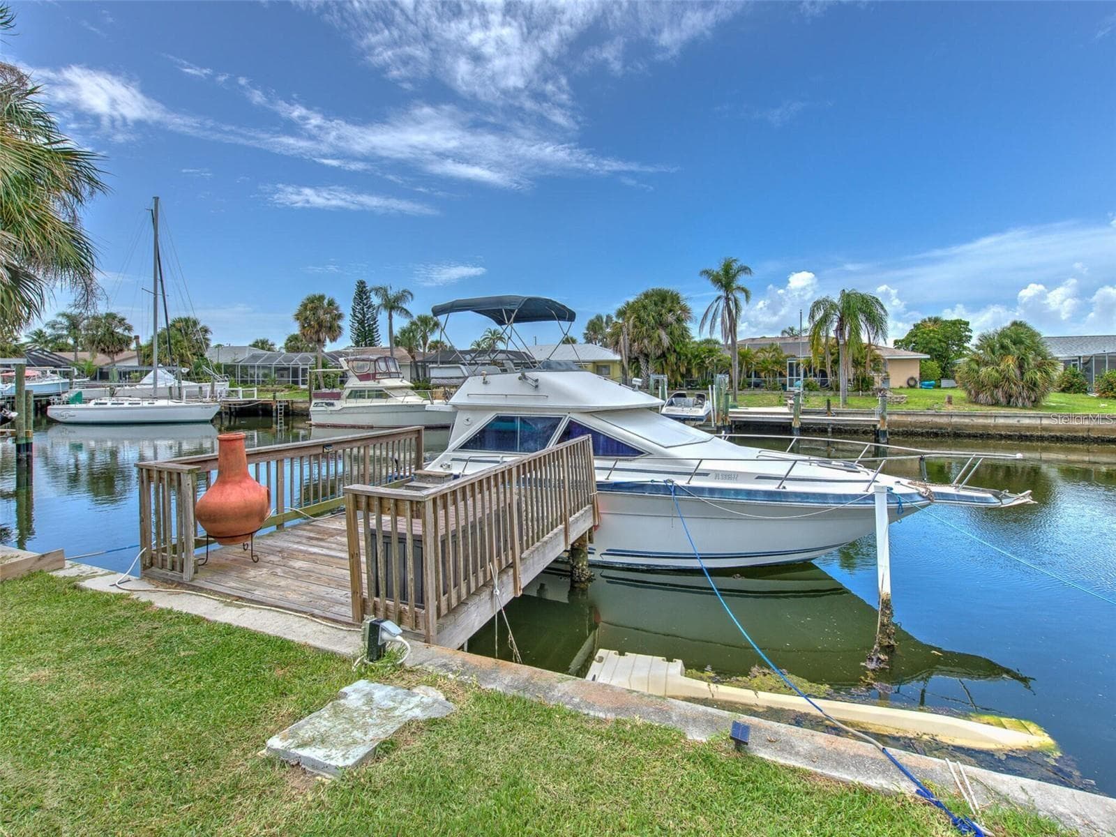 A look at previous dock prior to damage.... - 6314 WISTERIA LN, APOLLO BEACH