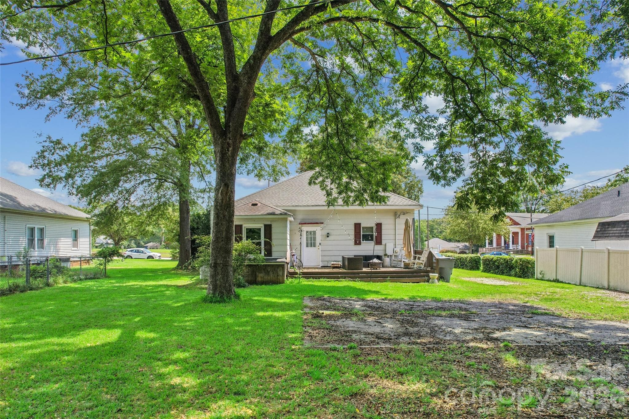 Single Family Residence at 706 S Main Street, Clover, photo 5 of 40